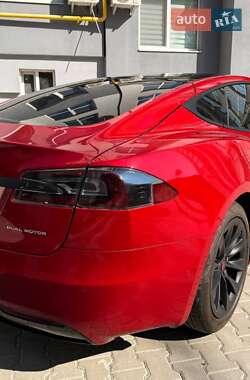 Лифтбек Tesla Model S 2020 в 
