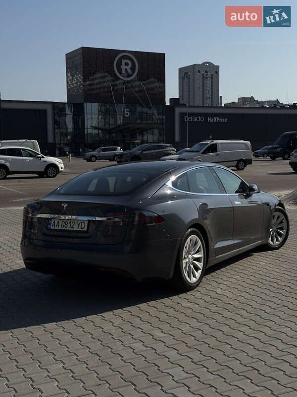 Лифтбек Tesla Model S 2016 в Ахтырке