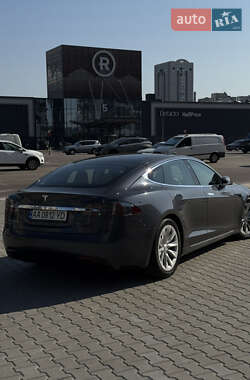 Лифтбек Tesla Model S 2016 в 