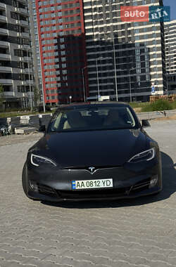 Лифтбек Tesla Model S 2016 в 
