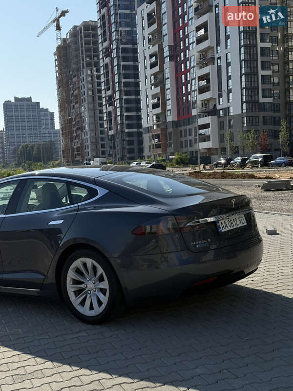 Лифтбек Tesla Model S 2016 в Ахтырке