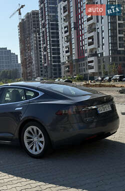 Лифтбек Tesla Model S 2016 в 
