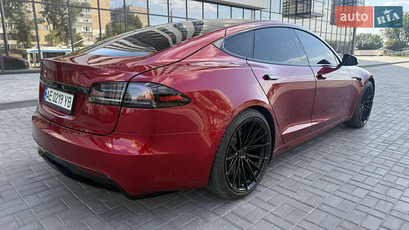 Лифтбек Tesla Model S 2023 в Днепре
