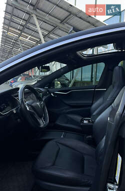 Лифтбек Tesla Model S 2016 в 