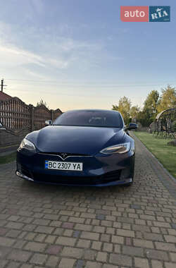 Лифтбек Tesla Model S 2017 в 