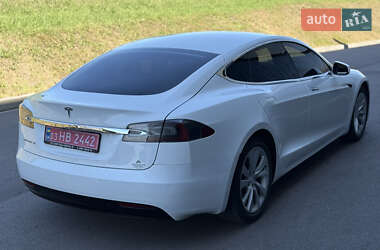 Лифтбек Tesla Model S 2016 в 