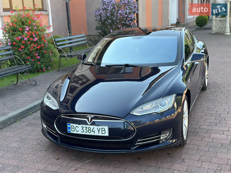 Лифтбек Tesla Model S 2013 в Стрые
