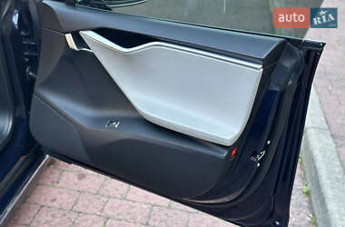 Лифтбек Tesla Model S 2013 в 