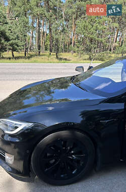 Лифтбек Tesla Model S 2017 в 