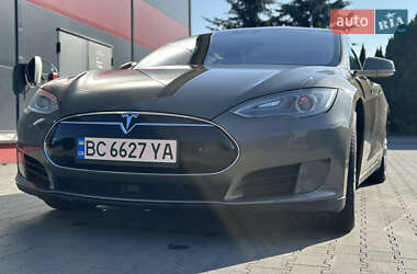 Внедорожник / Кроссовер Tesla Model S 2015 в 
