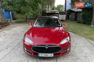 Лифтбек Tesla Model S 2013 в 