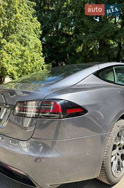 Лифтбек Tesla Model S 2023 в Овруче