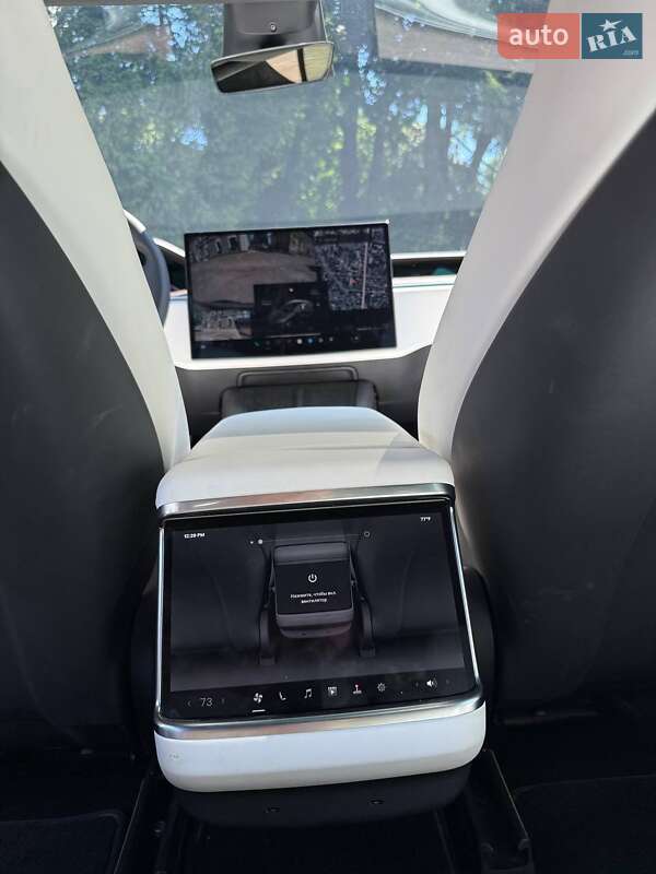 Ліфтбек Tesla Model S 2023 в Овручі