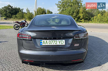 Лифтбек Tesla Model S 2024 в 