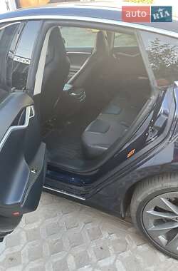Ліфтбек Tesla Model S 2013 в 