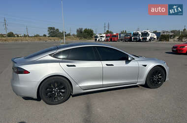 Лифтбек Tesla Model S 2018 в 
