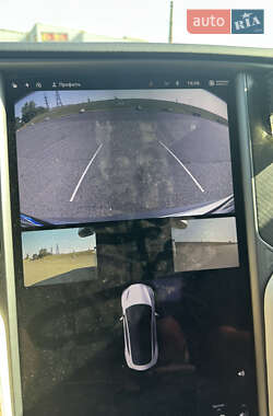 Лифтбек Tesla Model S 2018 в 