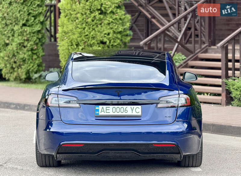Лифтбек Tesla Model S 2022 в Днепре
