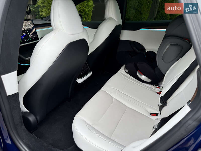 Лифтбек Tesla Model S 2022 в Днепре