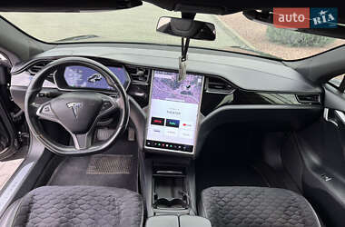 Лифтбек Tesla Model S 2019 в 