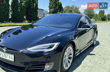 Лифтбек Tesla Model S 2016 в 