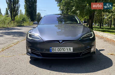 Лифтбек Tesla Model S 2017 в 