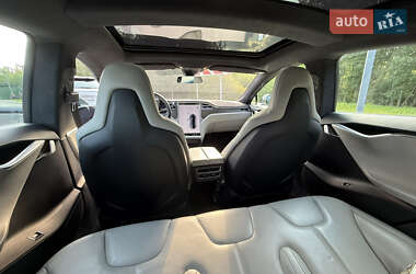 Лифтбек Tesla Model S 2016 в 