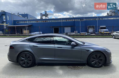 Лифтбек Tesla Model S 2022 в 