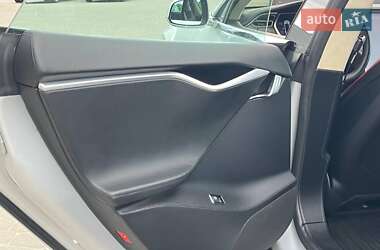 Лифтбек Tesla Model S 2013 в 