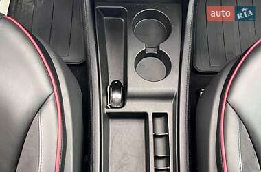 Лифтбек Tesla Model S 2013 в 