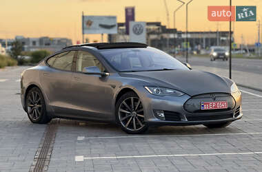 Лифтбек Tesla Model S 2013 в 
