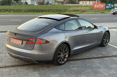 Лифтбек Tesla Model S 2013 в 