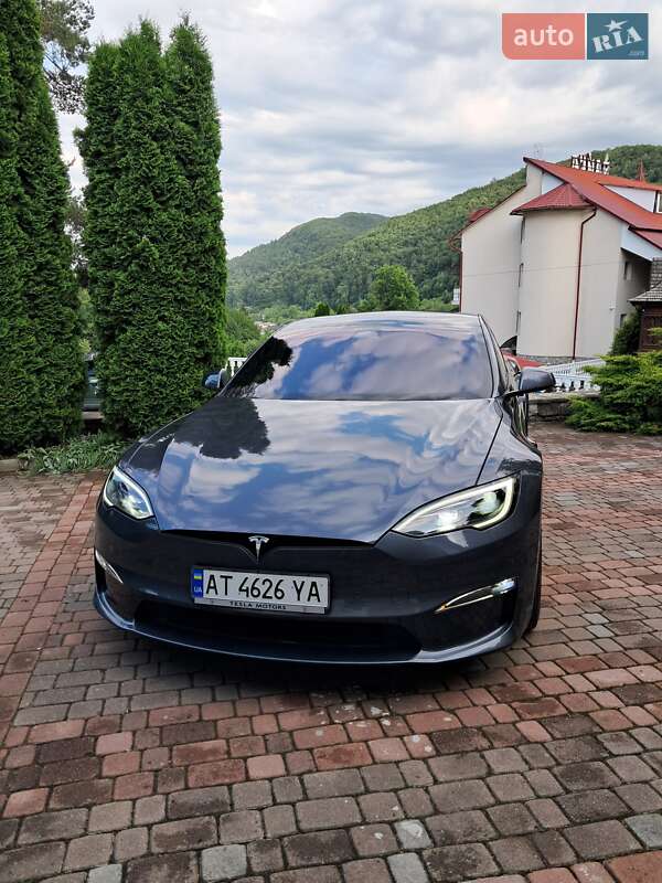 Лифтбек Tesla Model S 2021 в Коломые