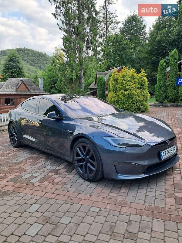 Лифтбек Tesla Model S 2021 в Коломые