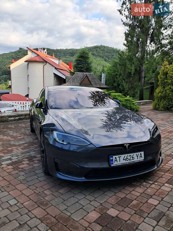 Лифтбек Tesla Model S 2021 в Коломые