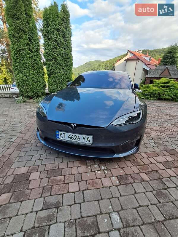 Лифтбек Tesla Model S 2021 в Коломые