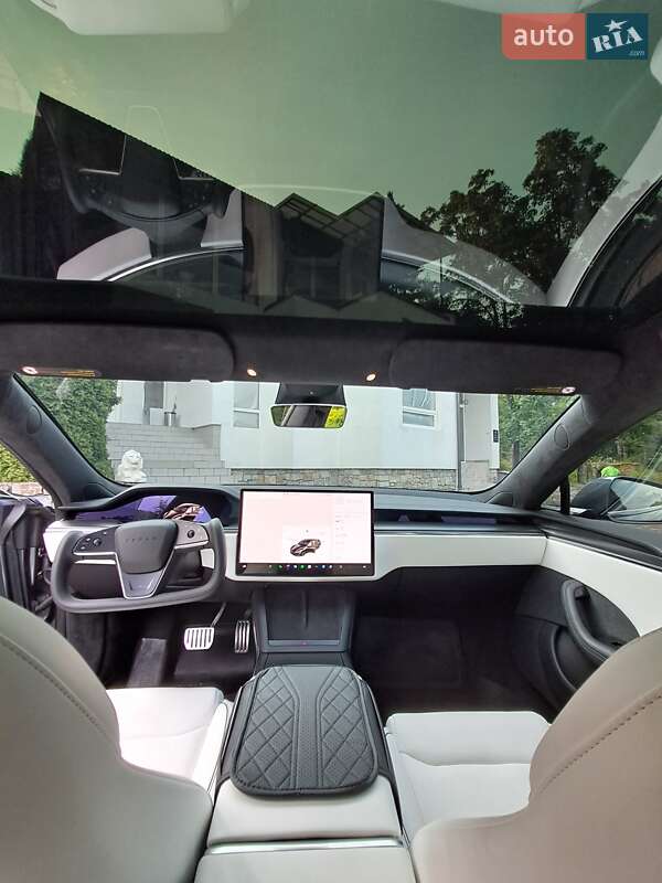 Лифтбек Tesla Model S 2021 в Коломые