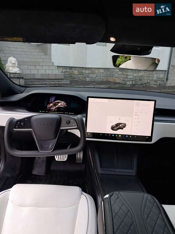 Лифтбек Tesla Model S 2021 в Коломые