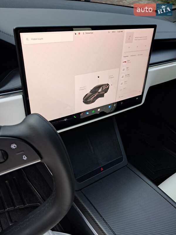 Лифтбек Tesla Model S 2021 в Коломые