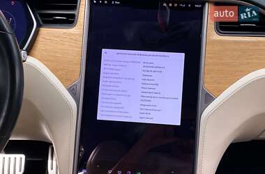 Лифтбек Tesla Model S 2020 в 