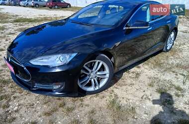 Лифтбек Tesla Model S 2013 в Новояворовске