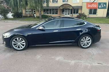 Лифтбек Tesla Model S 2013 в 