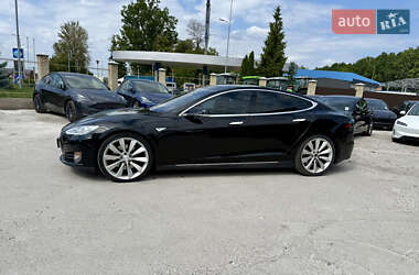 Лифтбек Tesla Model S 2014 в 
