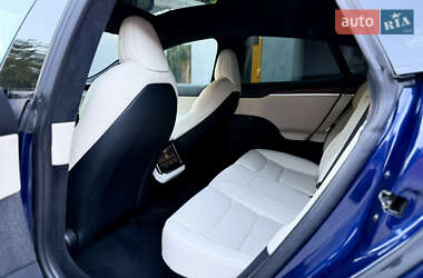 Лифтбек Tesla Model S 2021 в 