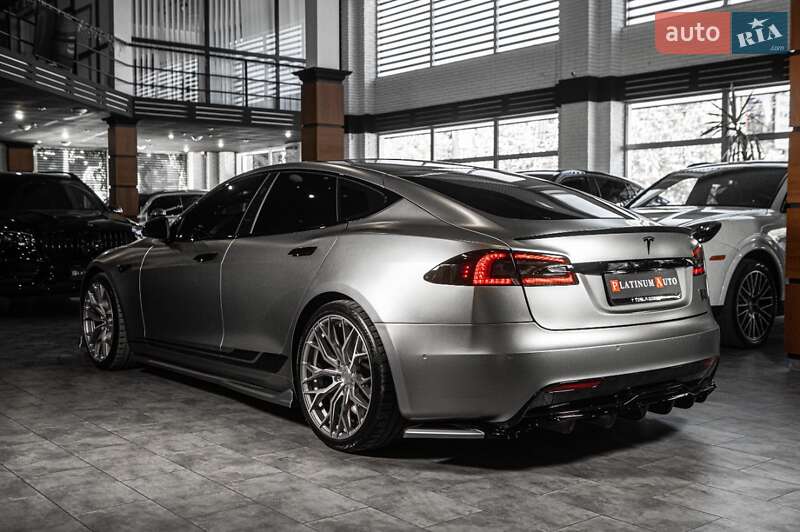 Ліфтбек Tesla Model S 2021 в Одесі фото 23 Ліфтбек Tesla Model S 2021 в Одесі