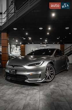 Лифтбек Tesla Model S 2021 в 