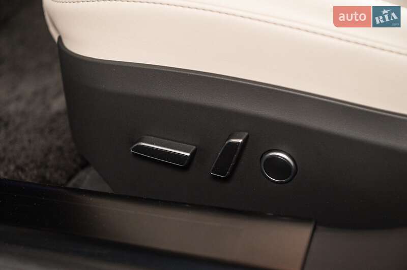 Ліфтбек Tesla Model S 2021 в Одесі фото 58 Ліфтбек Tesla Model S 2021 в Одесі