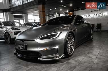 Лифтбек Tesla Model S 2021 в 