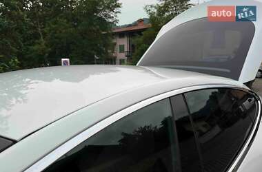 Лифтбек Tesla Model S 2016 в 