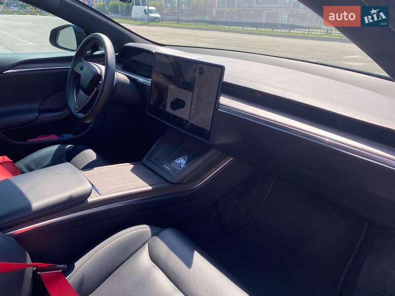Лифтбек Tesla Model S 2021 в Киеве фото 31 Лифтбек Tesla Model S 2021 в Киеве